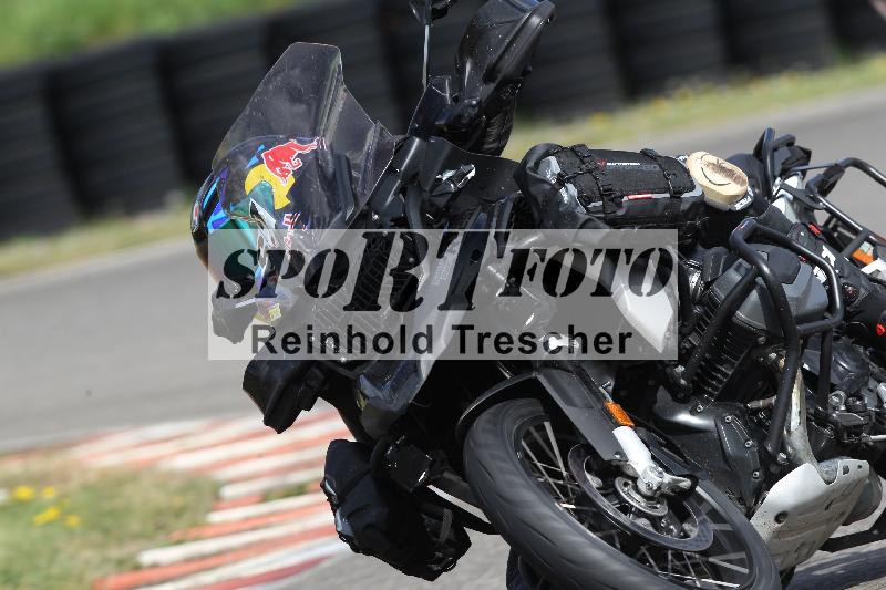 Archiv-2025/05 14.04.2025 Plüss Moto Sport ADR/Einsteiger/67